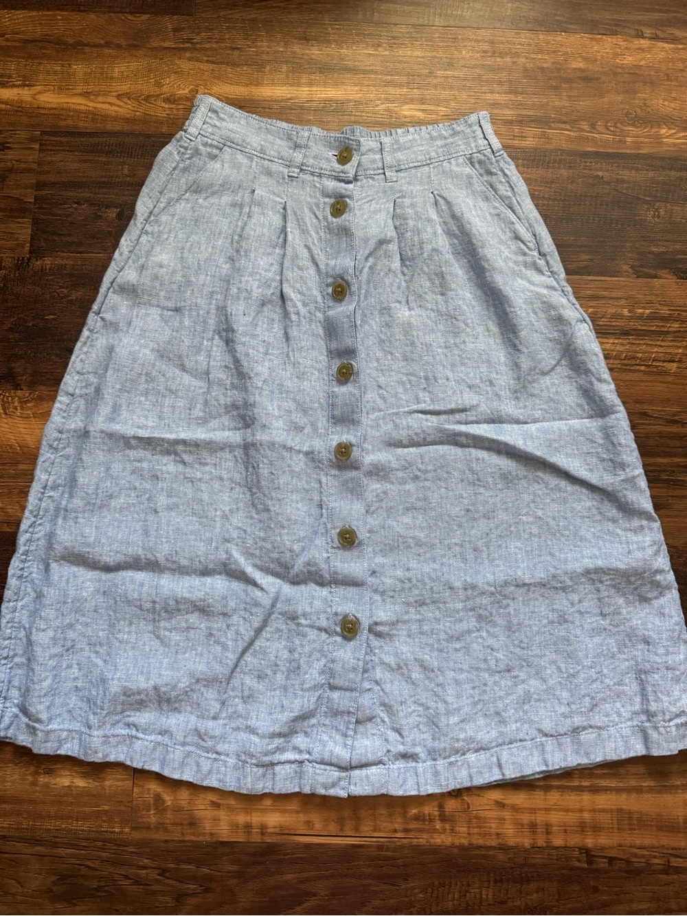 Lands End Chambray Blue Button-Front Linen Women's Skirt 100% linen with pockets
